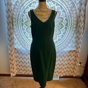 White House Black Market Emerald Green Sleeveless Sheath Dress | Size 6